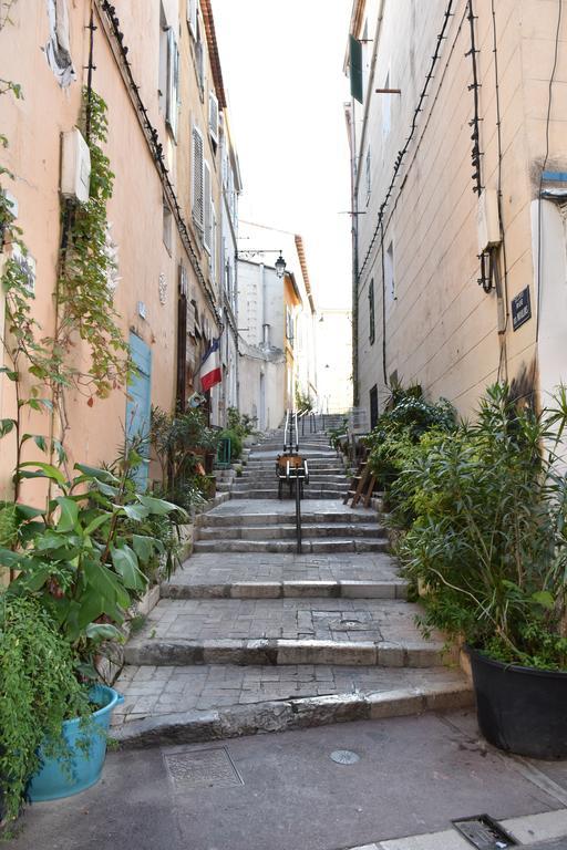 Sous Le Clocher Марсель Экстерьер фото