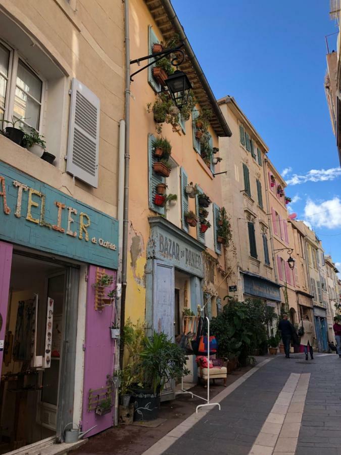 Sous Le Clocher Марсель Экстерьер фото