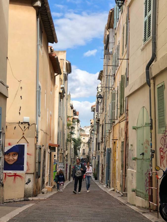 Sous Le Clocher Марсель Экстерьер фото